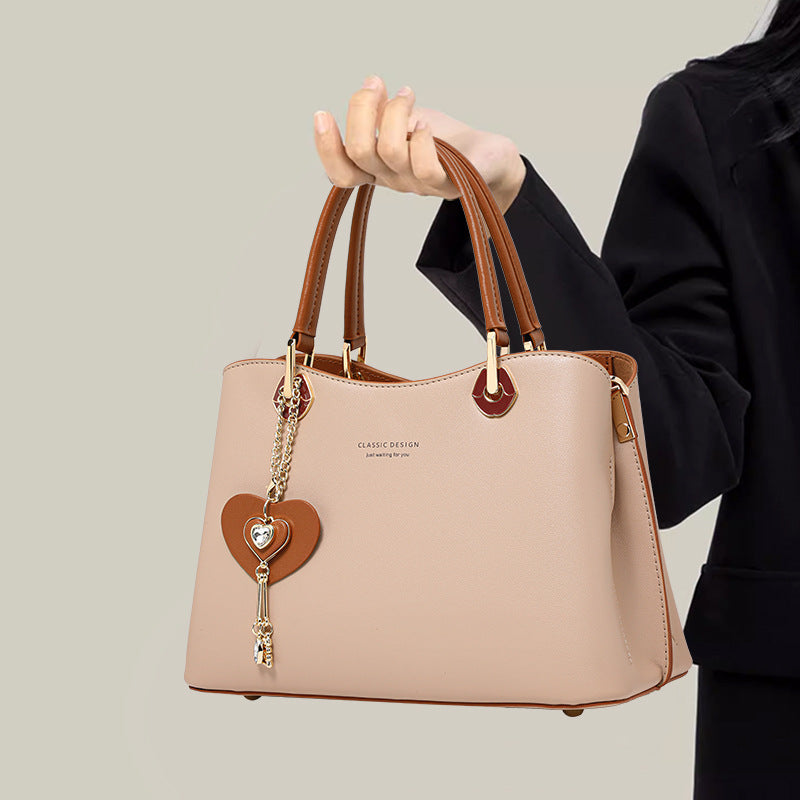 GIRLYWEAR Amour Bag
